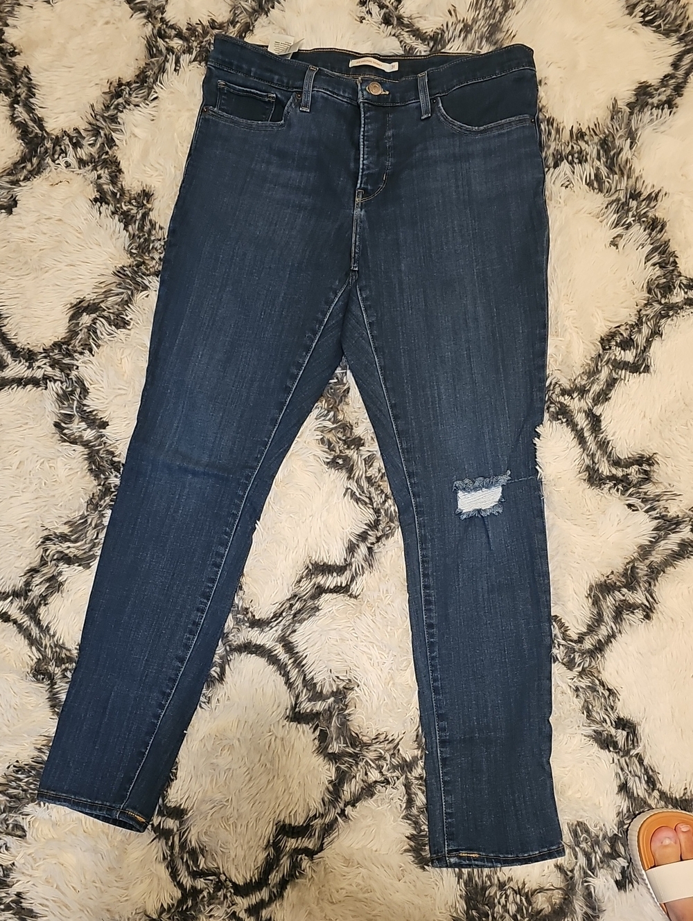 Dark Blue Distressed Women’s Skinny Jeans